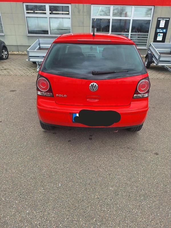 Gebraucht VW Polo 65 PS (47 kW) 2007 Rot Kleinwagen