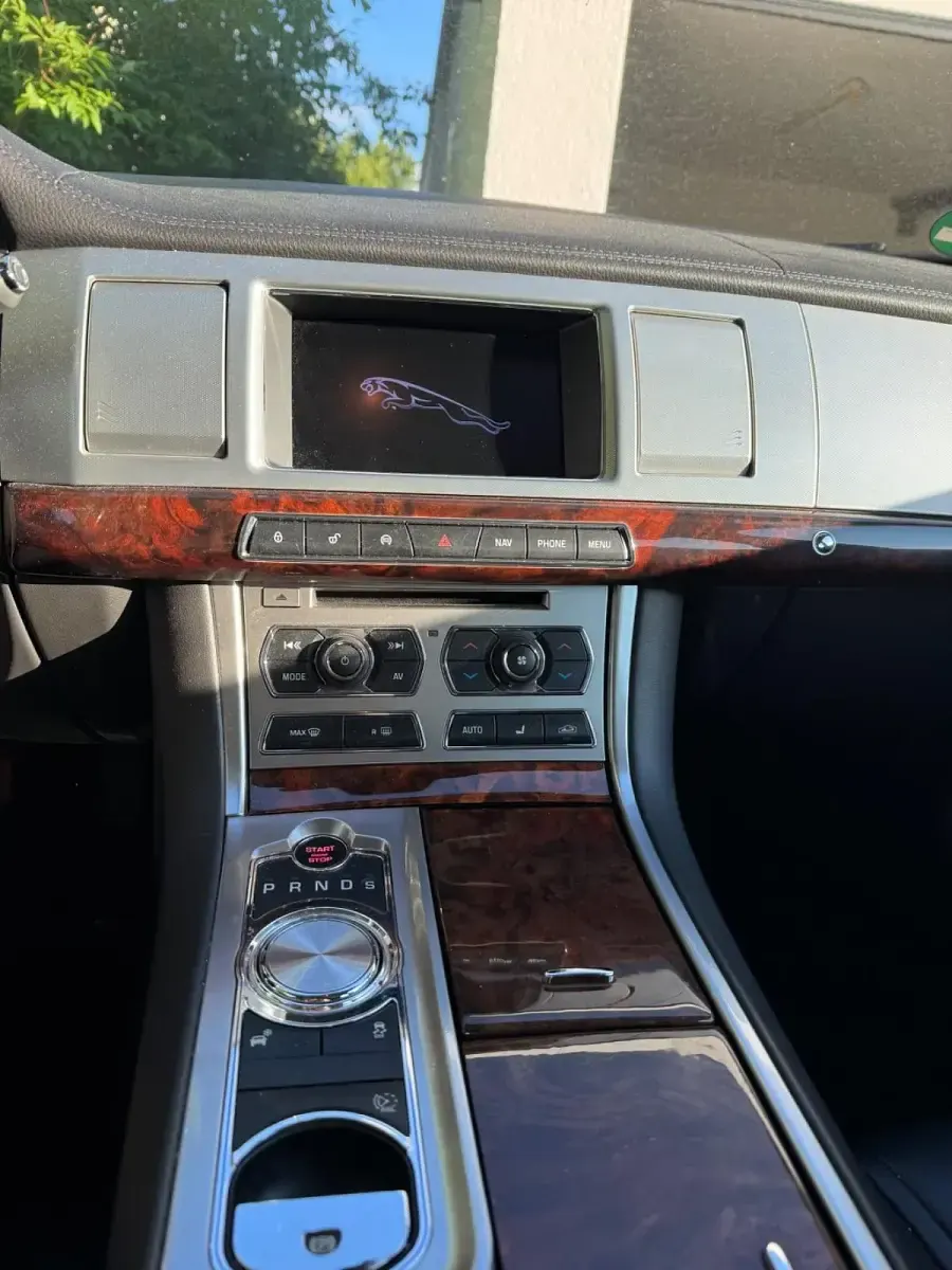 Gebraucht Jaguar XF 190 PS (139 kW) 2012 Schwarz Limousine