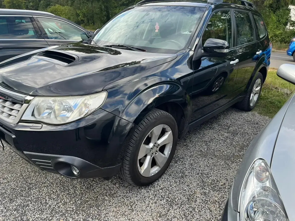 Usado Subaru Forester 147 CV (108 kW) 2012 Negro SUV