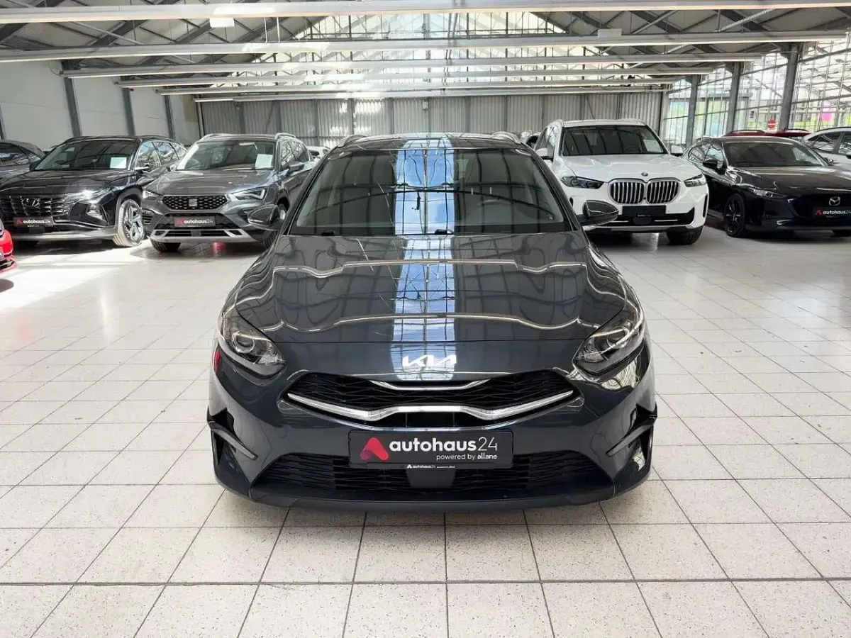 Gebraucht Kia Ceed Sportswagon Edition 7 120 PS (88 kW) 2023 Grau Kombi