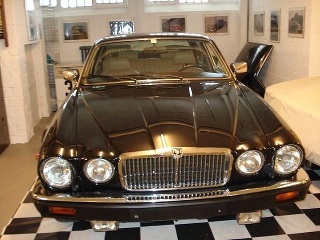 Gebraucht Jaguar XJ12 264 PS (194 kW) 1988 Schwarz Limousine