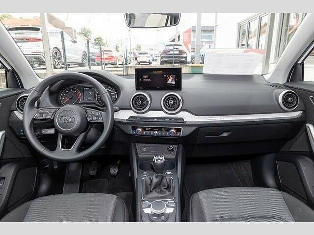 Gebraucht Audi Q2 Advanced Plus 110 PS (80 kW) 2023 Arkonaweiß SUV