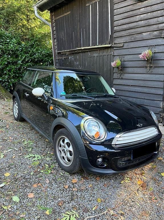 Gebraucht Mini ONE 75 PS (55 kW) 2011 Schwarz Kleinwagen