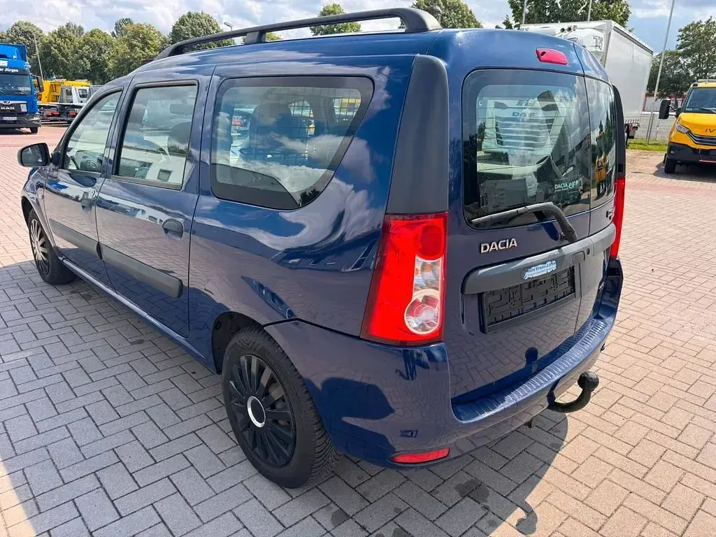 Gebraucht Dacia Logan MCV Ambiance 87 PS (63 kW) 2009 Blau Kombi