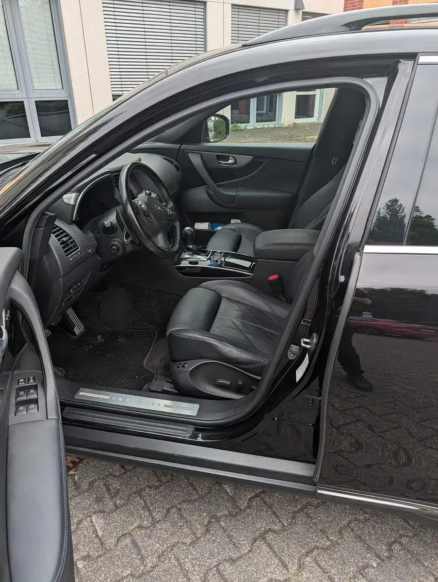 Gebraucht Infiniti QX70 320 PS (235 kW) 2016 Schwarz SUV