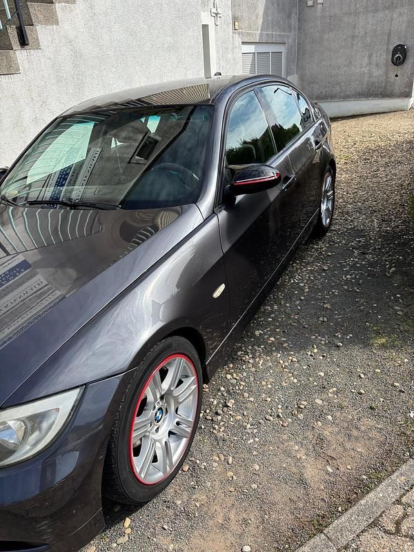 Gebraucht BMW 320 163 PS (119 kW) 2005 Grau Limousine