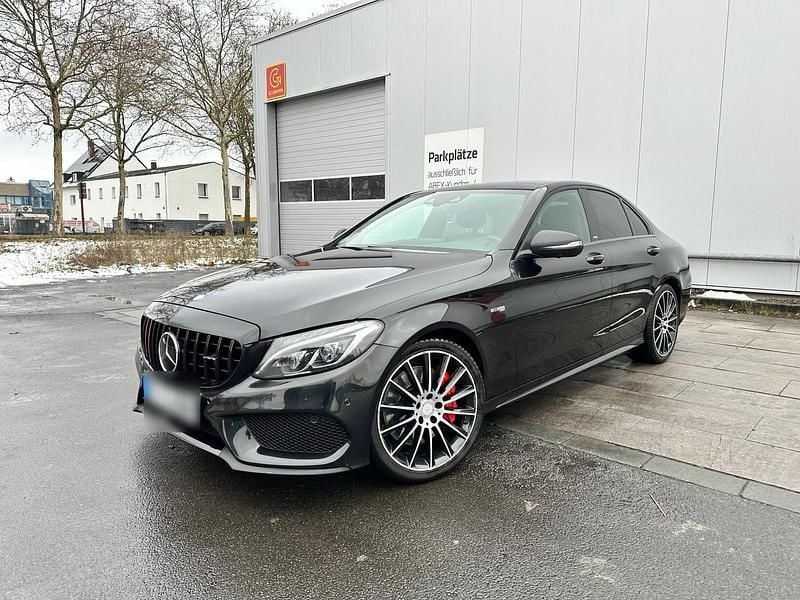 Schwarz Gebraucht 2016 Mercedes C43 AMG AMG Limousine | 25.500 € (Fairer Preis) - Bild 1/4