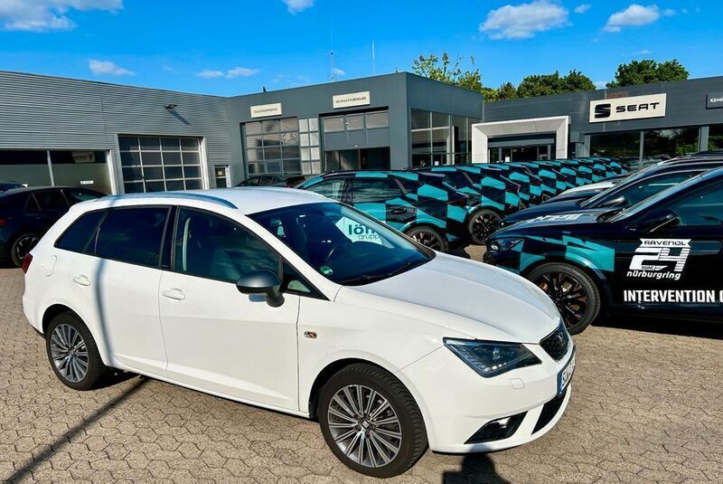 Weiß Gebraucht 2016 Seat Ibiza CONNECT Limousine | 8.150 € (Fairer Preis) - Bild 1/4