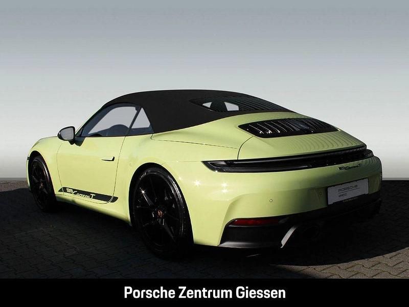 Gebraucht Porsche 992 394 PS (289 kW) 2025 Gelb Cabrio