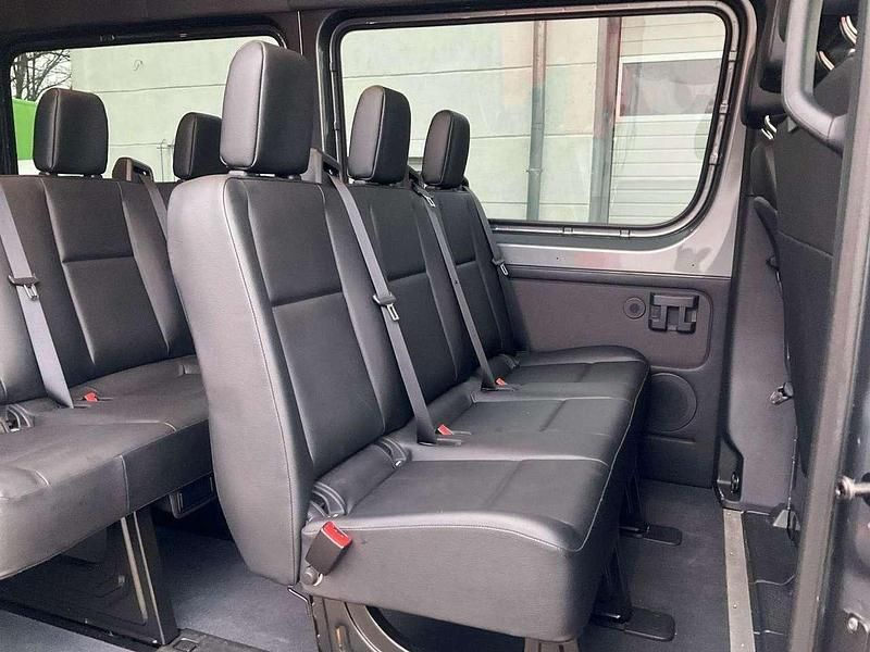 Gebraucht Mercedes Sprinter 170 PS (125 kW) 2022 Grau Van