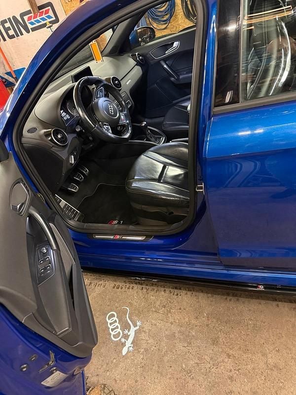 Gebraucht Audi S3 Sportback Performance 340 PS (250 kW) 2017 Blau Kleinwagen