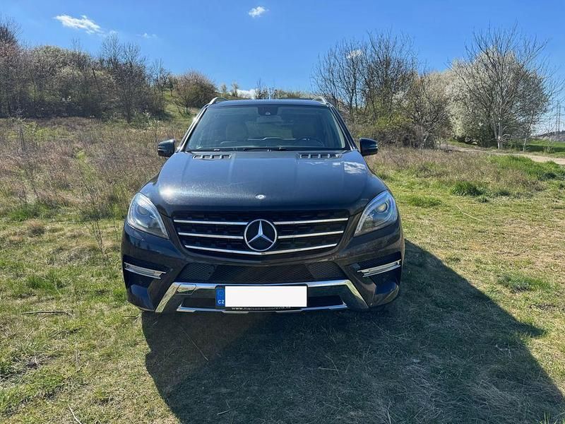 Gebraucht Mercedes ML350 258 PS (189 kW) 2012 Schwarz SUV