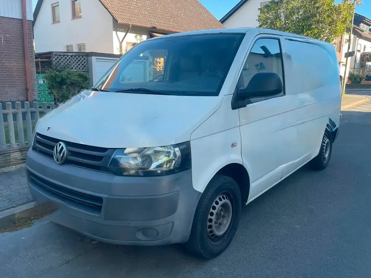 Used VW Transporter 84 HP (61 kW) 2012 White Van