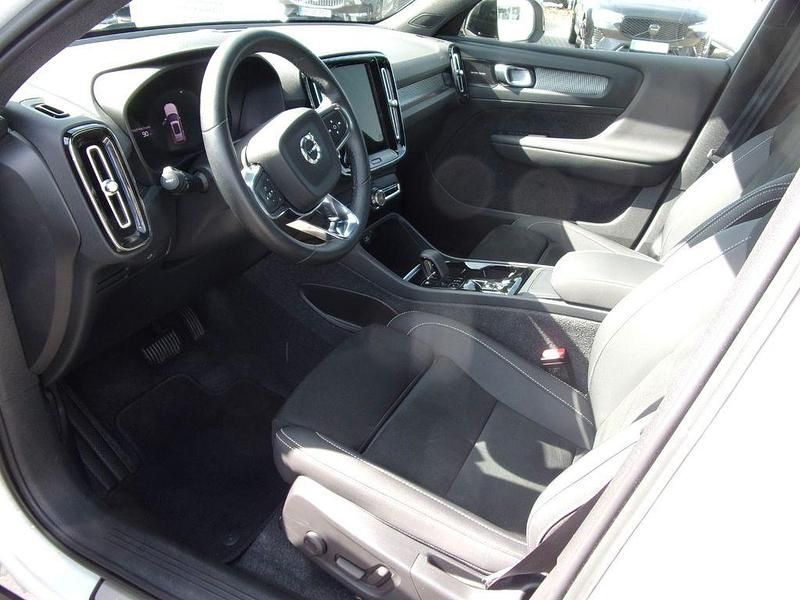 Gebraucht Volvo XC40 Ultimate 197 PS (144 kW) 2023 Weiß SUV