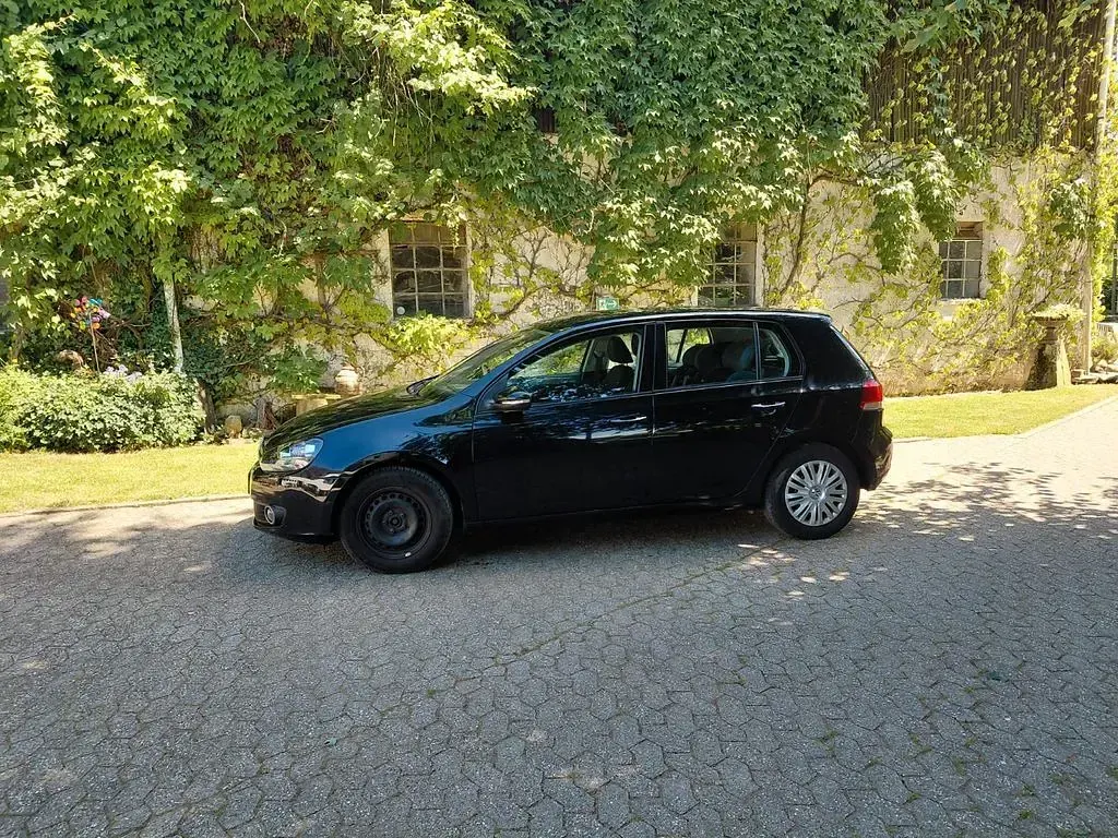 Gebraucht VW Golf VI Trendline 80 PS (58 kW) 2010 Schwarz Kleinwagen