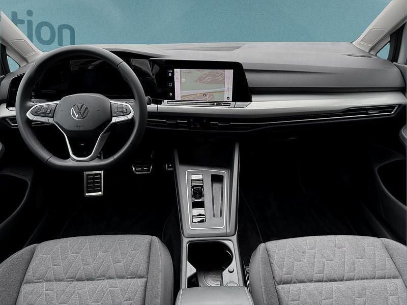 Weiß Gebraucht 2024 VW Golf VIII Kleinwagen | 24.649 € (Guter Preis) - Bild 1/1