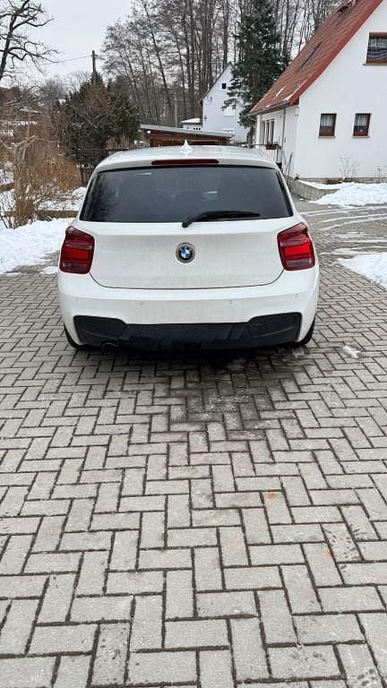 Gebraucht BMW 118 Sport Line 170 PS (125 kW) 2012 Weiß Kleinwagen