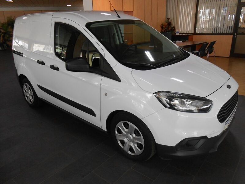 Weiß Gebraucht 2020 Ford Transit Trend Van / Kleinbus | 13.250 € (Guter Preis) - Bild 1/4