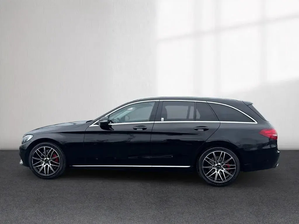 Gebraucht Mercedes C180 Avantgarde 156 PS (114 kW) 2016 Schwarz Kombi