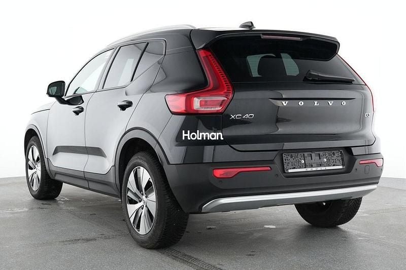 Gebraucht Volvo XC40 Core 163 PS (119 kW) 2023 Schwarz SUV