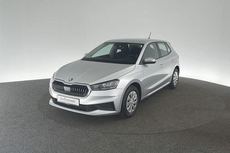 Silber Gebraucht 2022 Skoda Fabia Active Limousine | 12.410 € (Superpreis) - Bild 1/4