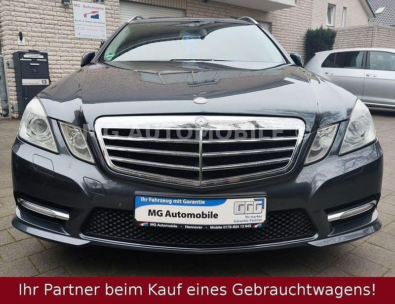 Gebraucht Mercedes E500 AMG 408 PS (300 kW) 2011 Grau Kombi