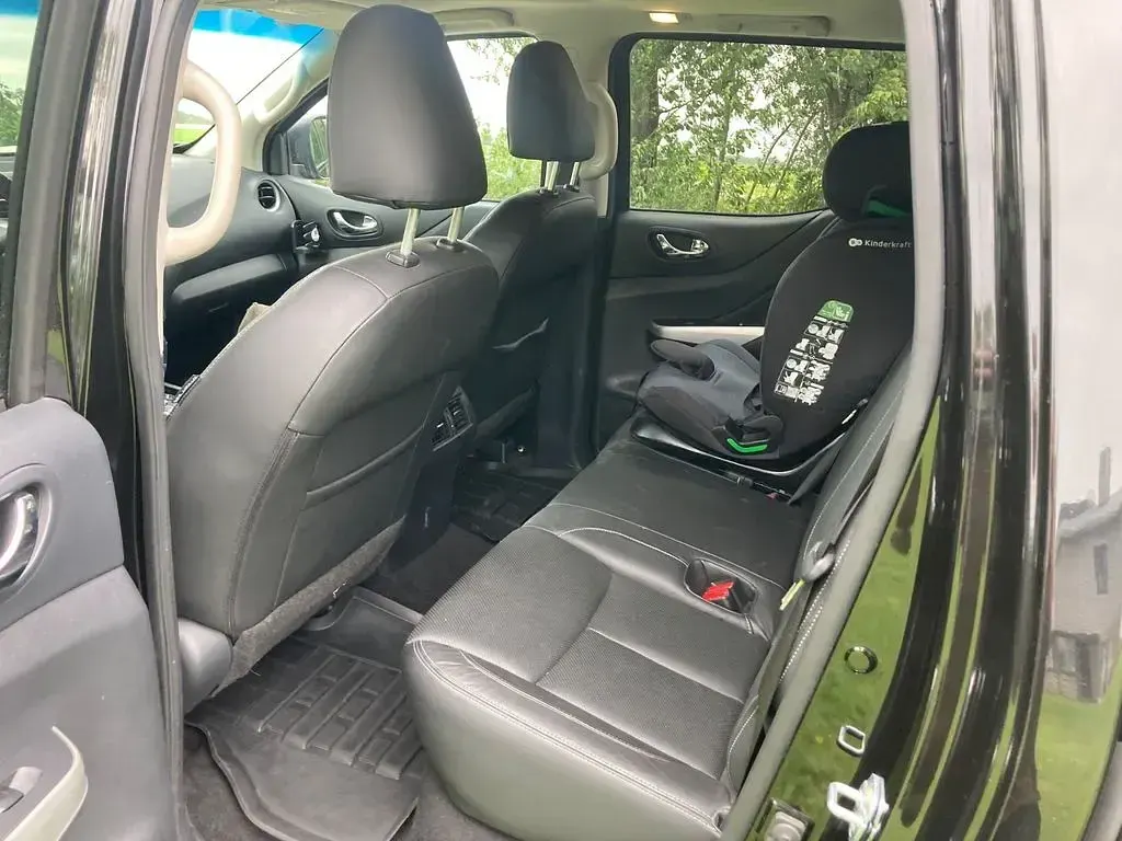 Gebraucht Nissan Navara 190 PS (139 kW) 2018 Schwarz Pickup