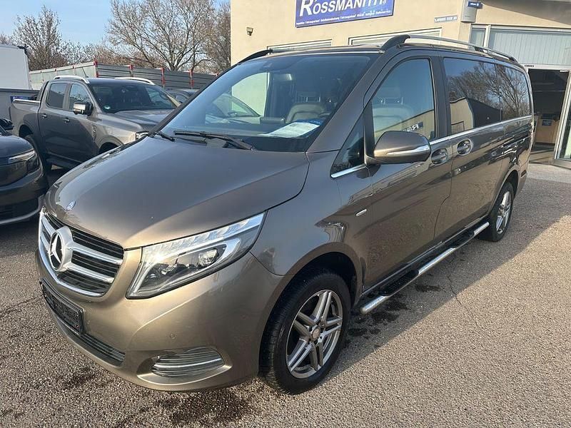 Gebraucht Mercedes V220 190 PS (139 kW) 2016 Indiumgrau Van / Kleinbus