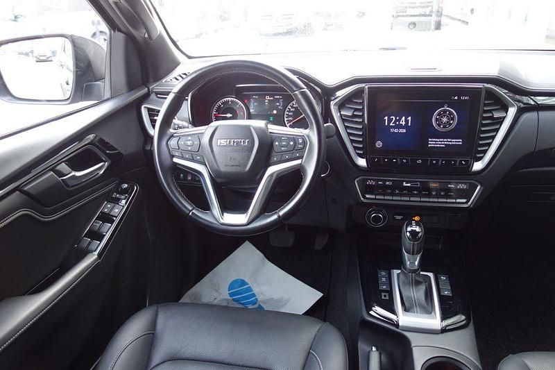 Gebraucht Isuzu D-Max 163 PS (119 kW) 2023 Grau Abholung