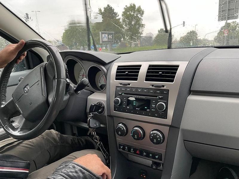 Gebraucht Dodge Avenger SE 156 PS (114 kW) 2008 Blau Limousine