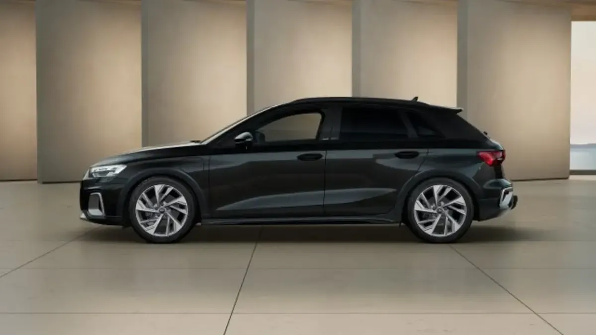Gebraucht Audi A3 e-tron Ambiente 204 PS (150 kW) 2026 Mythosschwarz metallic Kleinwagen
