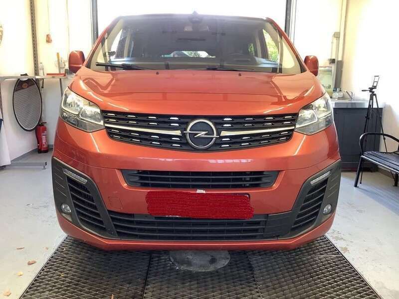 Rot Gebraucht 2021 Opel Zafira Life Edition Van | 32.550 € (Fairer Preis) - Bild 1/4