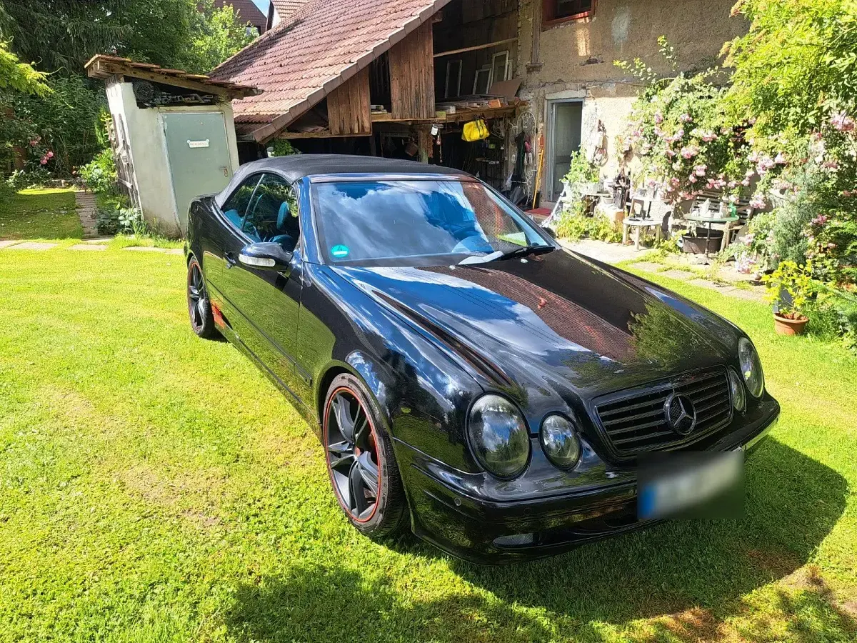 Gebraucht Mercedes CLK200 Avantgarde 163 PS (119 kW) 2001 Schwarz Cabrio