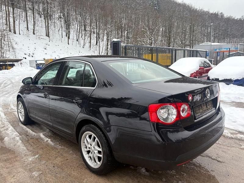 Gebraucht VW Jetta Comfortline 150 PS (110 kW) 2006 Schwarz Limousine