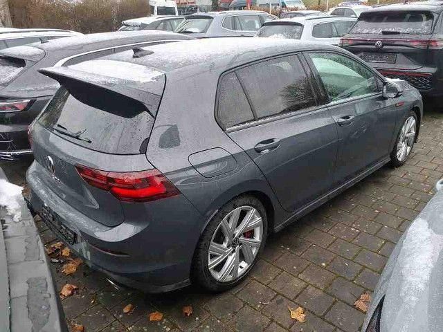 Gebraucht VW Golf VIII GTI Clubsport 300 PS (220 kW) 2024 Delfingrau metallic Limousine
