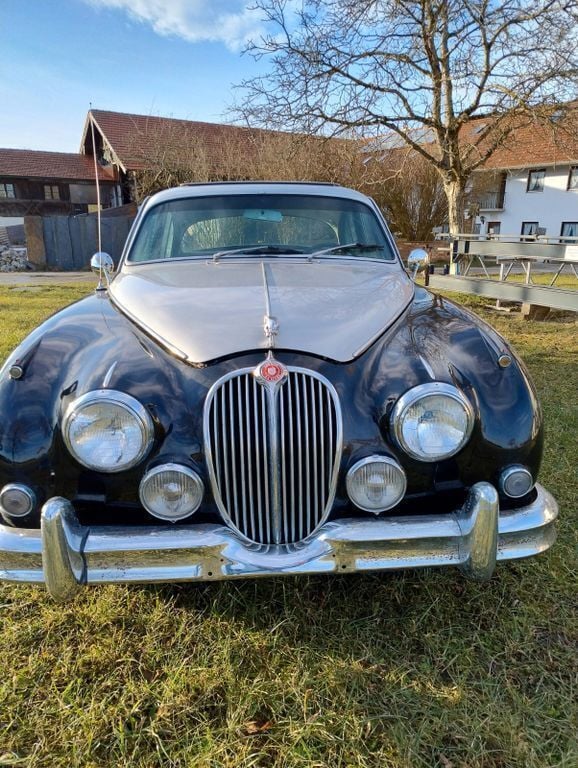 Schwarz Gebraucht 1967 Jaguar MK II Limousine | 8.800 € - Bild 1/4