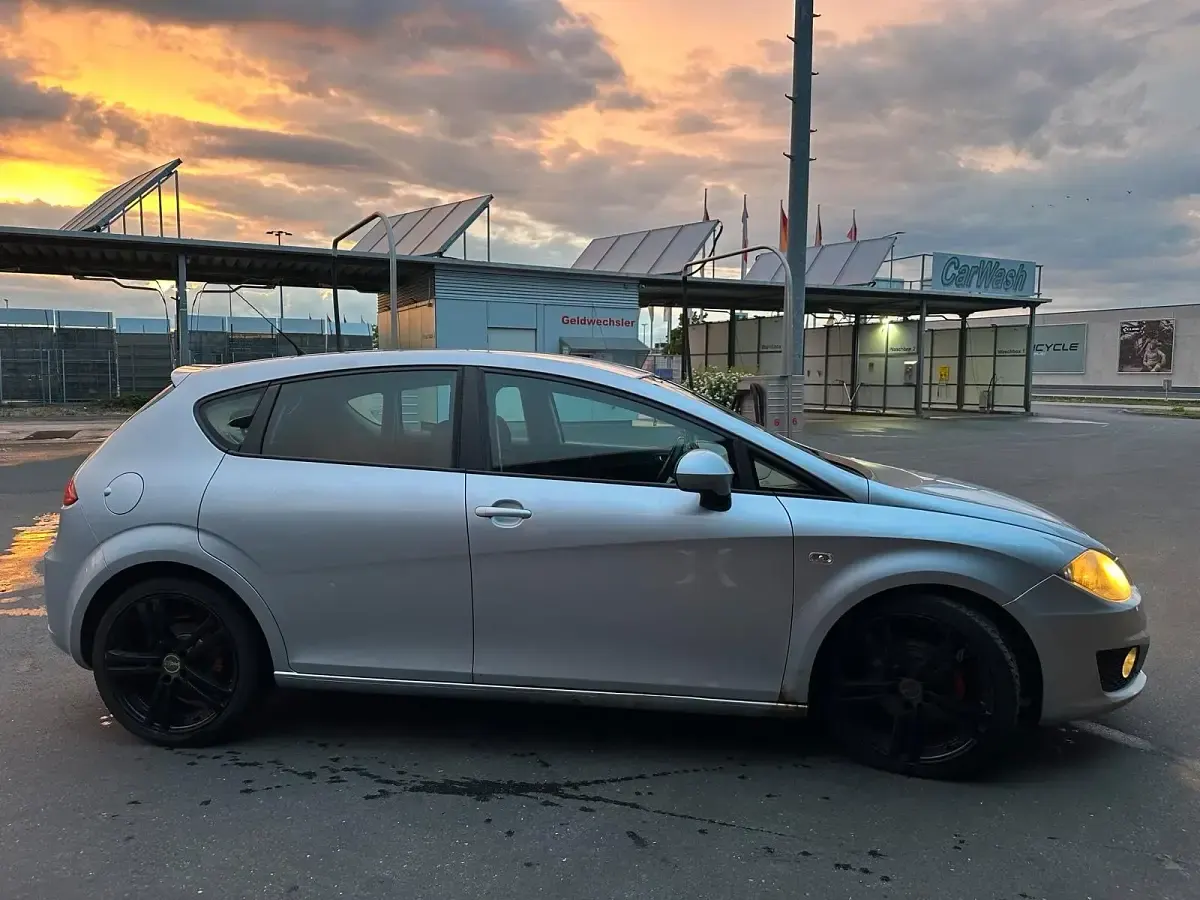 Gebraucht Seat Leon 125 PS (91 kW) 2010 Grau Kleinwagen