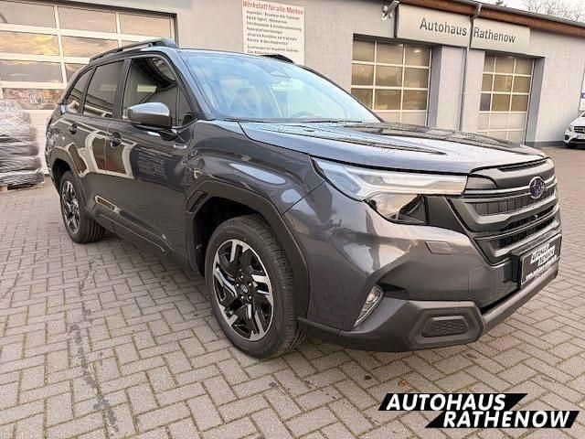 Neu Subaru Forester Active 136 PS (100 kW) 2025 Magnetite grey met. SUV