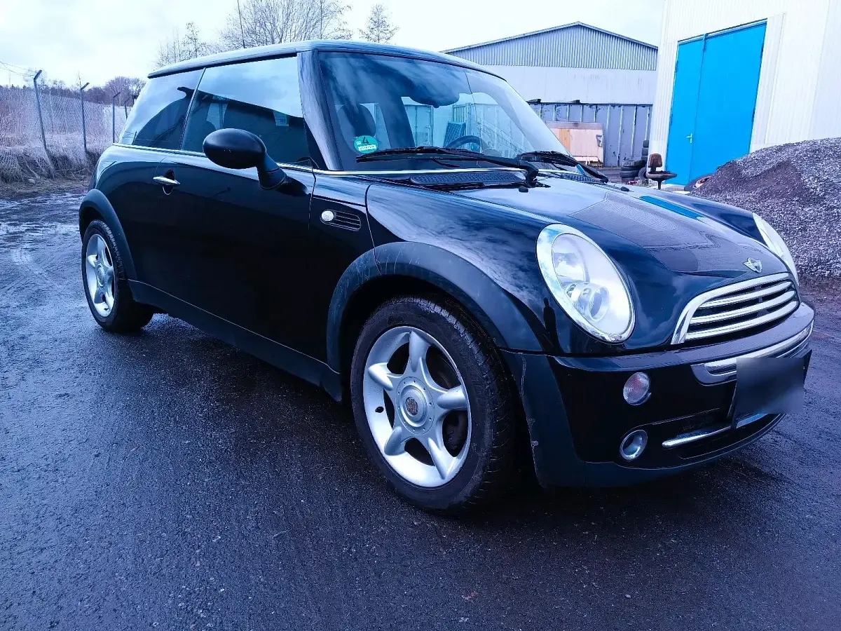 Occasion Mini ONE 90 PK (66 kW) 2005 Zwart Hatchback