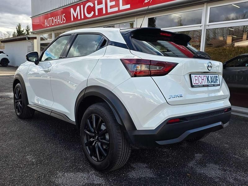 Gebraucht Nissan Juke Acenta 114 PS (83 kW) 2022 White (s) SUV