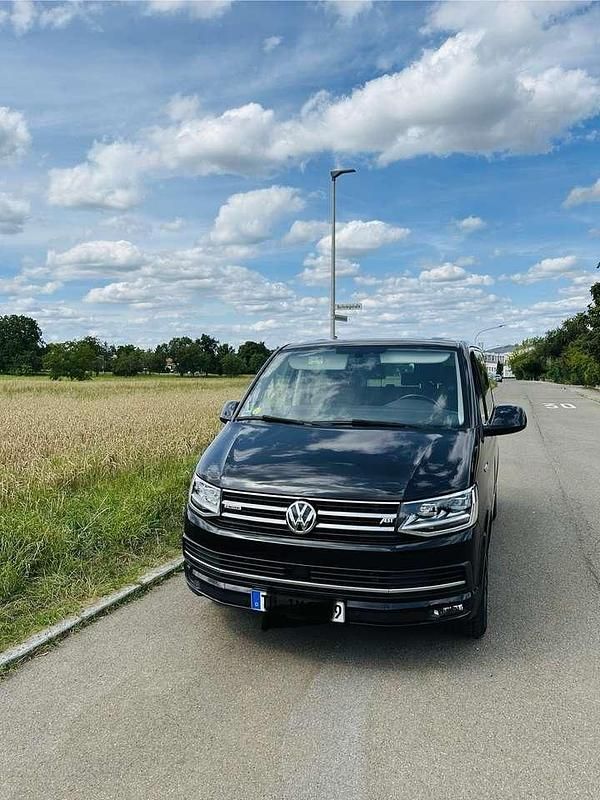 Schwarz Gebraucht 2017 VW T6 Highline Van | 37.999 € (Superpreis) - Bild 1/4