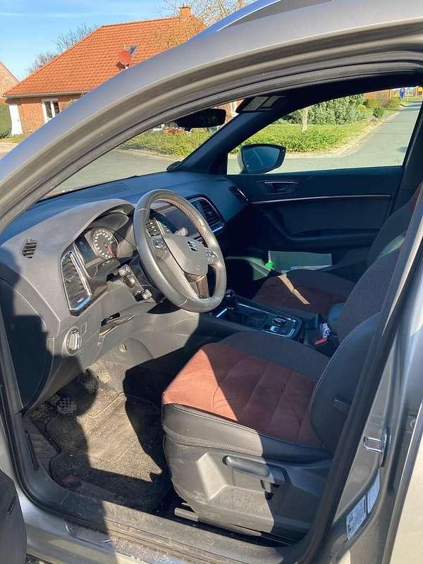 Gebraucht Seat Ateca 4Drive 150 PS (110 kW) 2016 Beige SUV