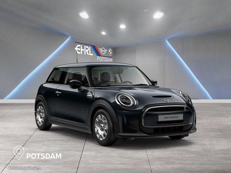 Schwarz Gebraucht 2021 Mini Cooper SE Kleinwagen | 20.990 € (Etwas zu teuer) - Bild 1/4