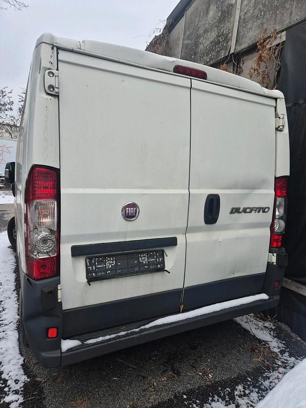 Gebraucht Fiat Ducato 115 PS (84 kW) 2012 Weiß Van