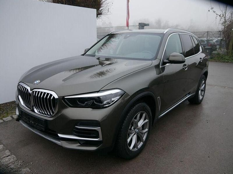 Second-hand BMW X5 286 CP (210 kW) 2023 Manhattan metallic (metallic) SUV