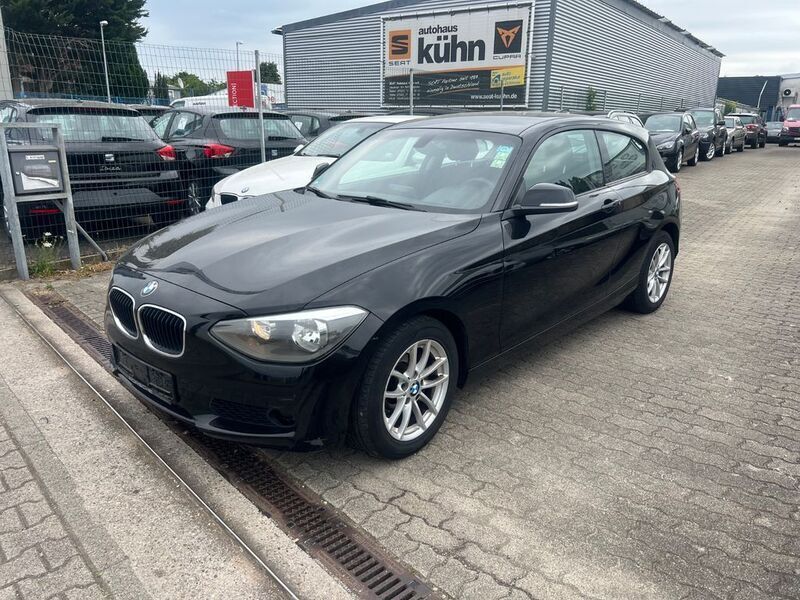 Gebraucht BMW 118 Urban Line 170 PS (125 kW) 2012 Schwarz Kleinwagen