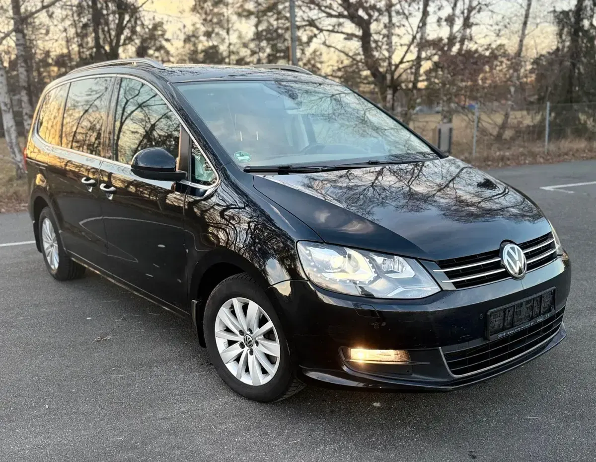 Gebraucht VW Sharan Allstar 150 PS (110 kW) 2016 Schwarz Van / Kleinbus