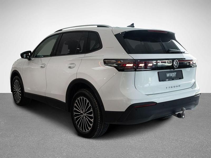 Neu VW Tiguan 150 PS (110 kW) 2025 Pure white uni SUV
