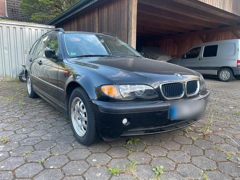 Gebraucht BMW 318 116 PS (85 kW) 2005 Schwarz Kombi