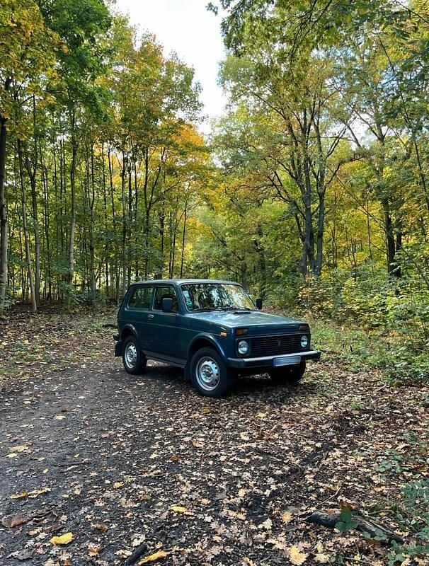 Gebraucht Lada niva 82 PS (60 kW) 2002 Grün SUV